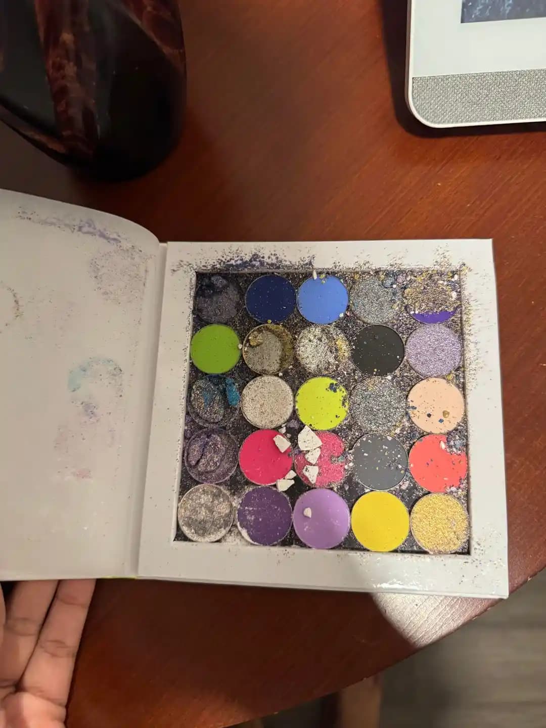 Beauty Bay Samplr Paletlerinde Kargo ve Paketleme Sorunlarının Detaylı İncelemesi