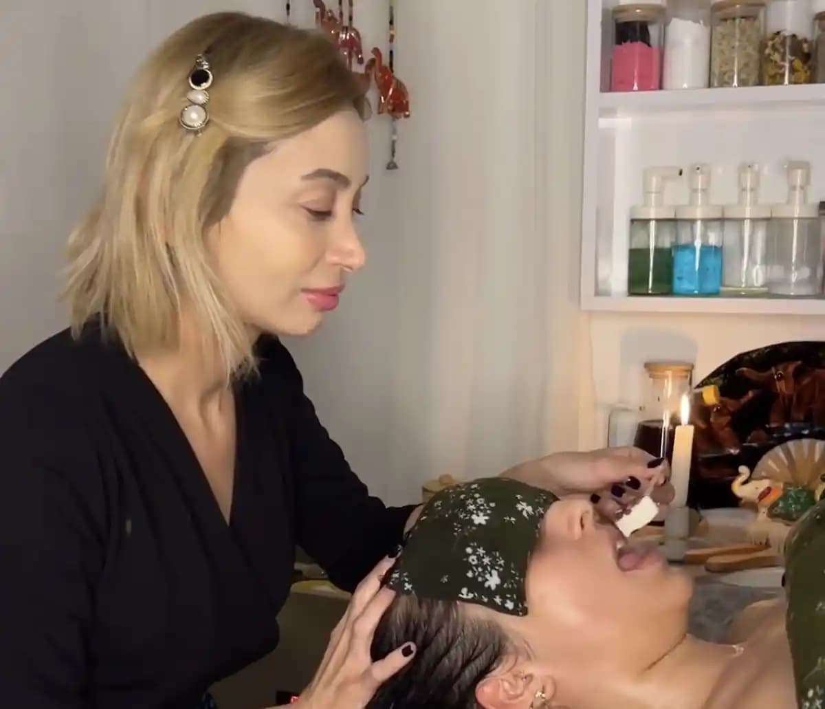 Blowout Professor ve Saç Bakımı: Öneriler, Eleştiriler ve Bilimsel Değerlendirmeler